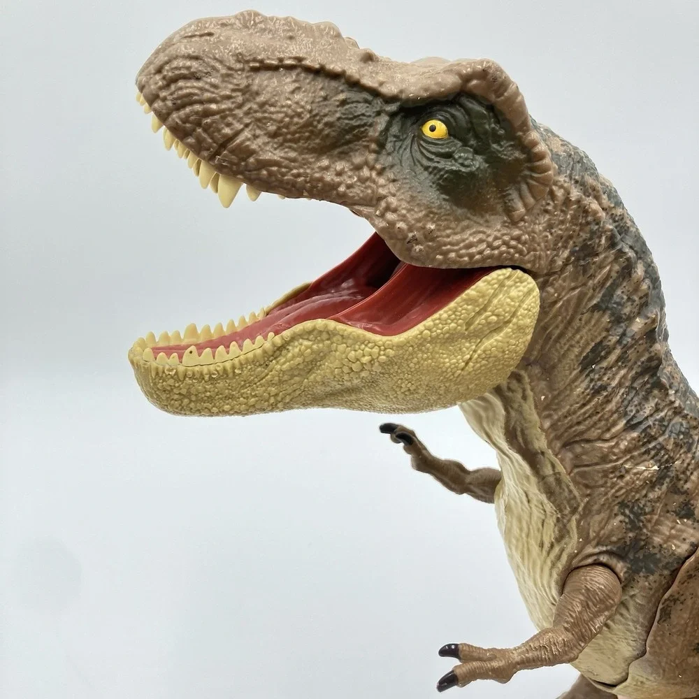 Mattel Jurassic World Thrash N Throw Tyrannosaurus T-Rex Action Figure Toy Roars